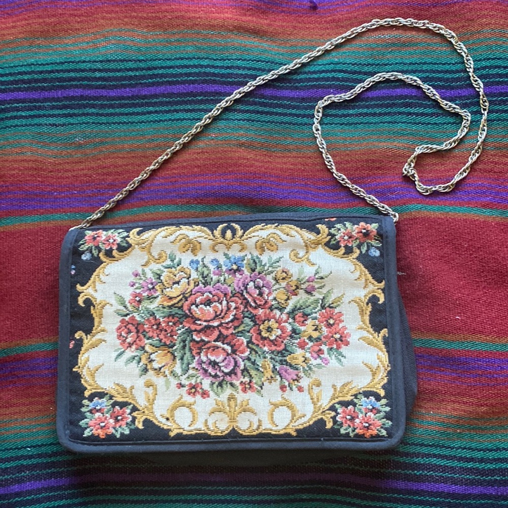 VTG Waldorf Black Fabric Tapestry Shoulder Bag Clutch Purse. Brass Hardware.